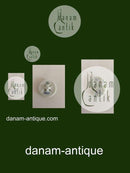 Royal Copenhagen Porzellanknopf mit handgemaltem Musikermotiv