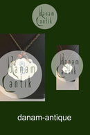 ロイヤルコペンハーゲン Arje Griegstデザインの磁器製ペンダント。アントン・ミケルセンによるスターリングシルバー