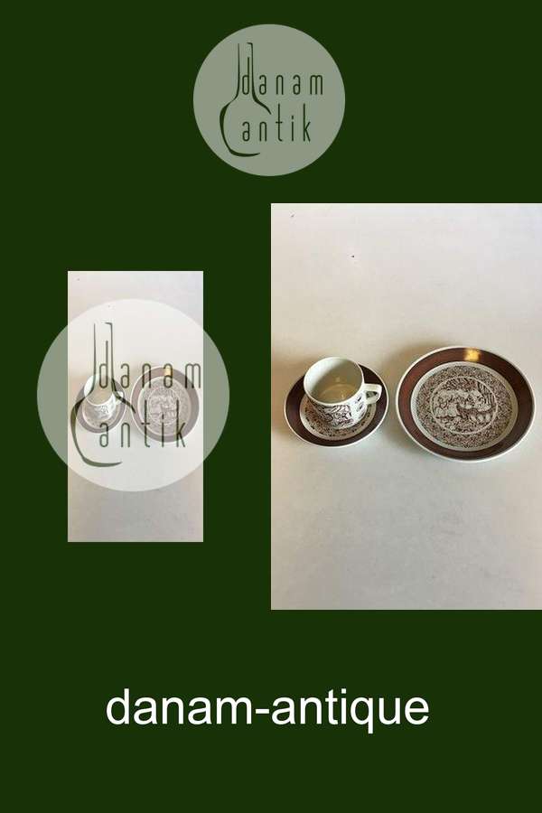 Bjorn Wiinblad, Nymolle October Month Cup No 3513, Saucer and Cake Plate No 3520