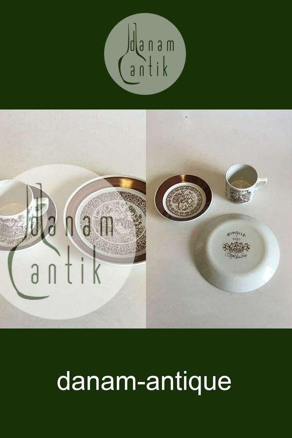 Bjørn Wiinblad, Nymølle August Månedskop med underkop No 3513 og kagetallerken No 3520