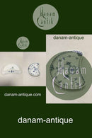 Royal Copenhagen Blauer geriffelter halbmondförmiger Teller Nr. 559