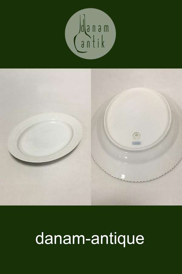 Royal Copenhagen Hvid Flora Danica Perle Ovalt Serveringsfad No 3516