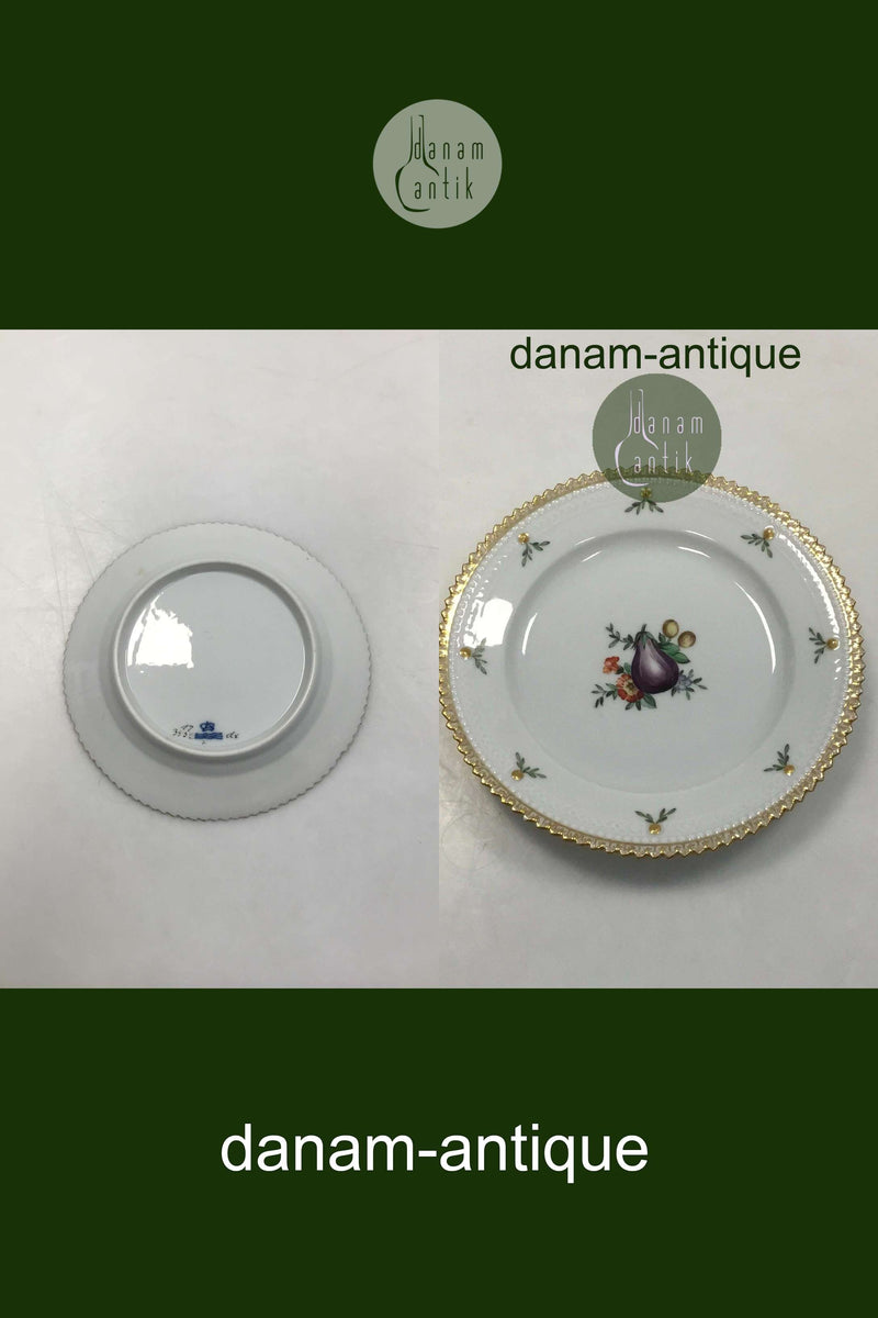 Royal Copenhagen Flora Danica Juliane Marie Kagetallerken No 17/3552