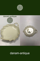 Royal Copenhagen Creme Svejfet med Guld (Stel 1235) Bladformet Assiette No 1866