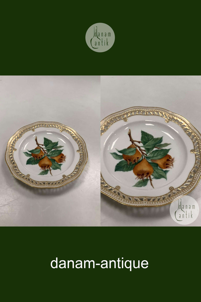 Royal Copenhagen Flora Danica Frugttallerken No 429/3584