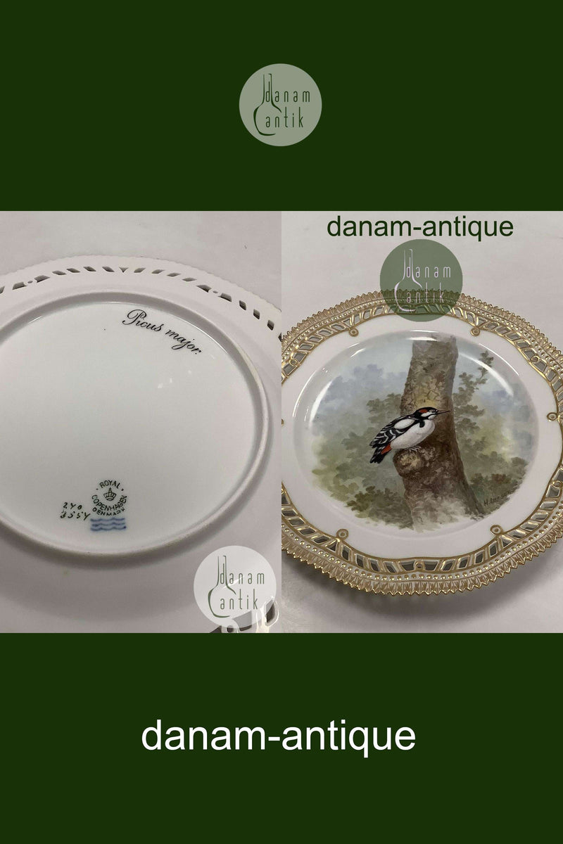 Royal Copenhagen Flora Danica Fugle Frokosttallerken No 20/3554 med gennembrudt kant.