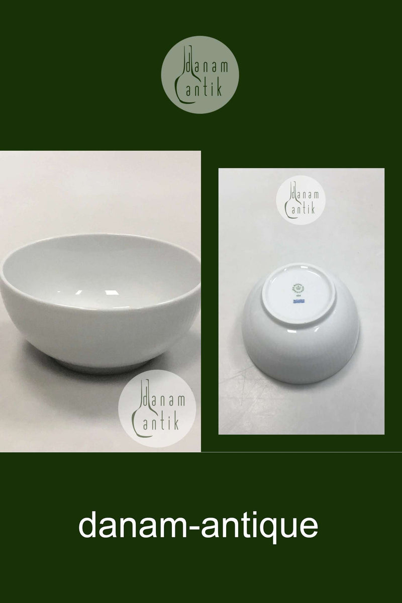 Royal Copenhagen Hvid Riflet Skål No. 454