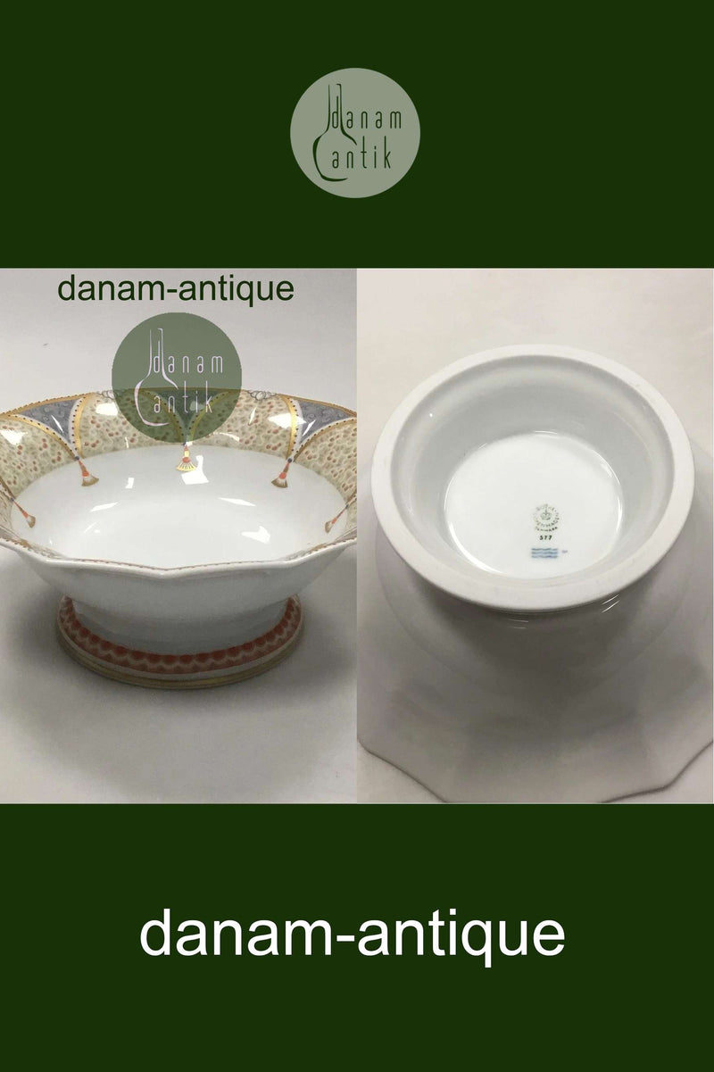 Royal Copenhagen Fairytale Grå Skål på fod No 577