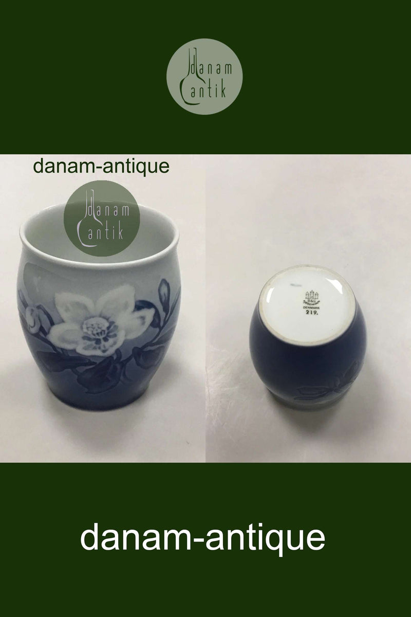 Bing og Grøndahl Julerose Vase No 219 / 676