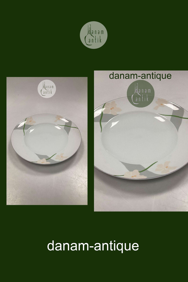 Bing and Grondahl Grey Orchid Large Dinner Plate No 632