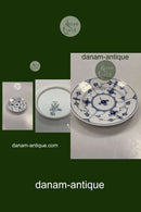 Royal Copenhagen Musselmalet Riflet Sidetallerken No. 423  Måler 13cm / 5.12 inch