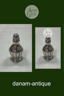 19世紀のマスタースタンプが押された小型の銀製ソルト／ペッパーシェーカー