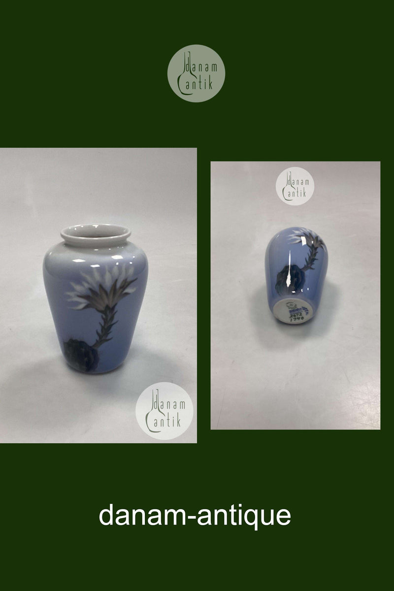 Royal Copenhagen Jugendstil-Vase mit Kaktus Nr. 2672/1740