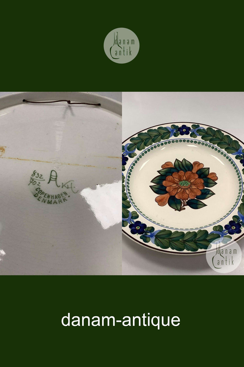 Aluminia Stor Vægplatte med Blomster Motif No 832 / 702