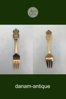 A. Michelsen Julekagegaffel 1982 I forgyldt Sterling Sølv med emalje