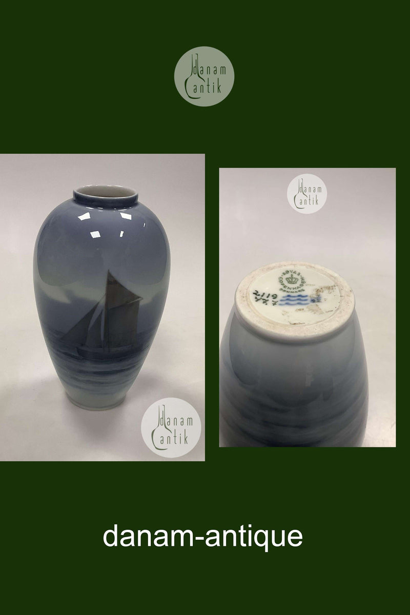 Royal Copenhagen Art Nouveau Vase No 2119 / 477