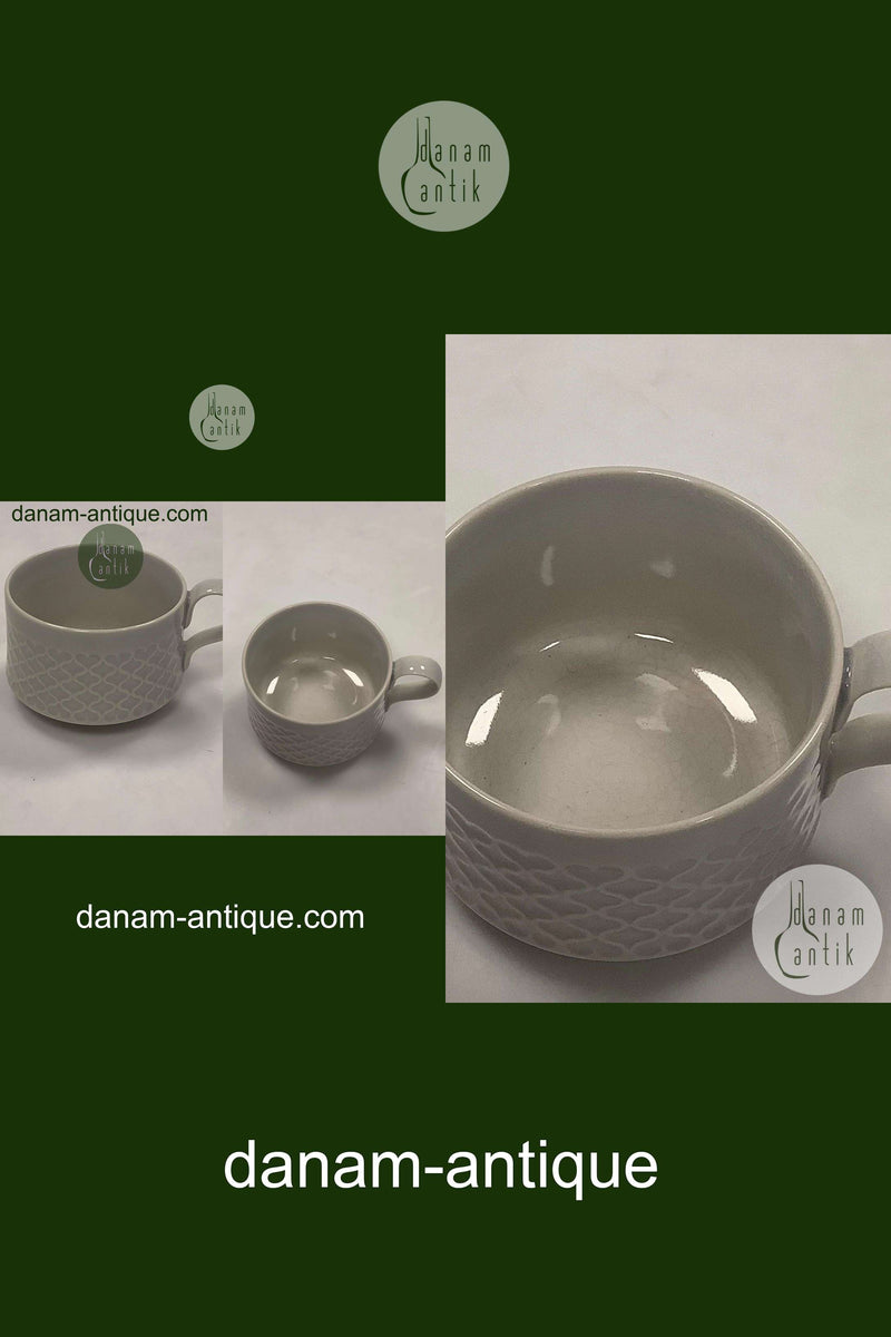 Bing和Grondahl/Kronjyden炻器白色糖果咖啡杯No 305