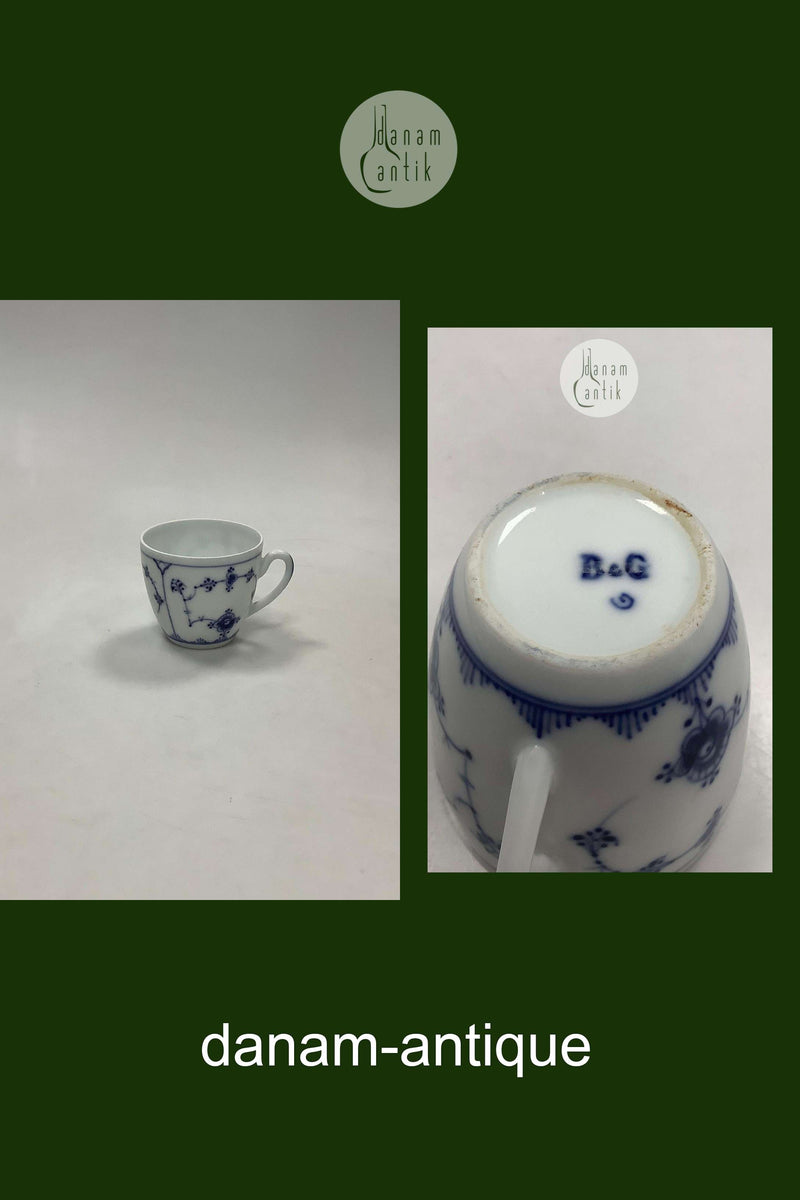 Bing og Grøndahl Blåmalet / Musselmalet Riflet Kaffekop No 102