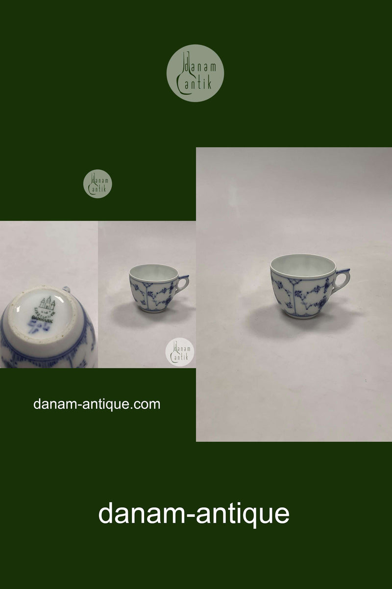 Bing og Grøndahl Blåmalet / Musselmalet Riflet Kaffekop No 102