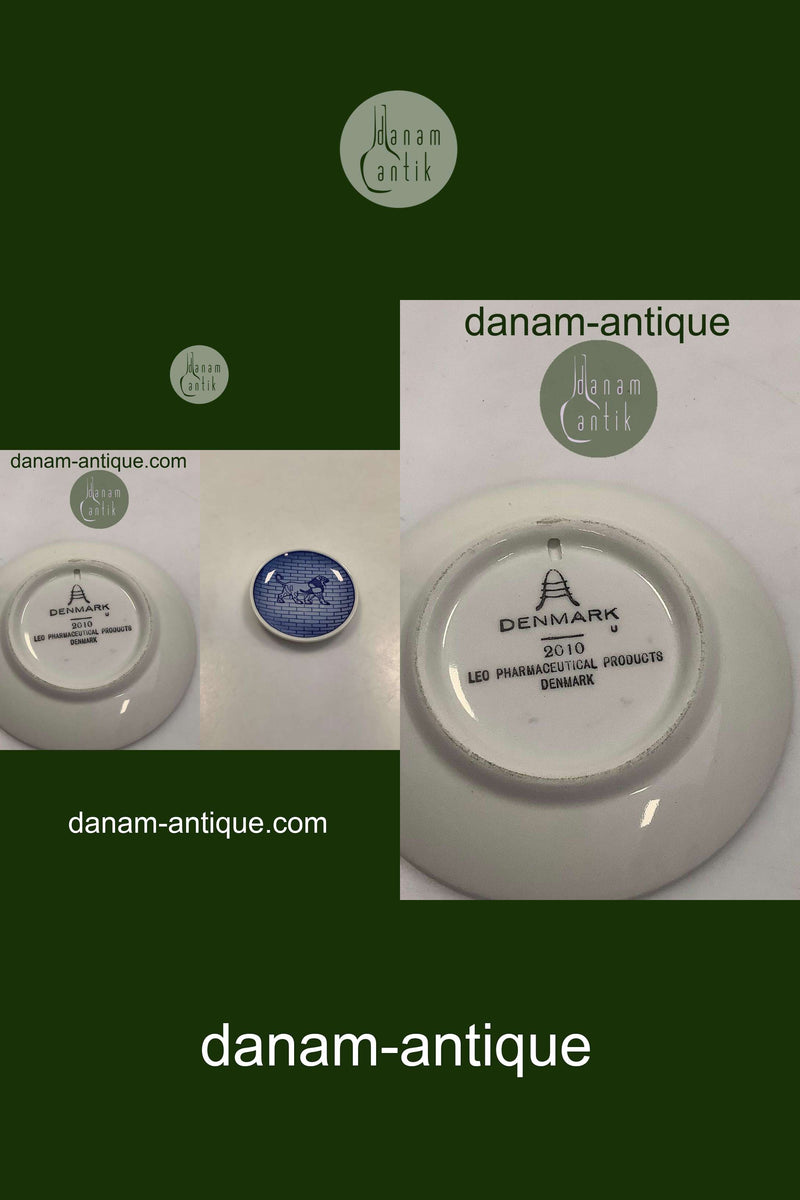 Royal Copenhagen 2010 Plaquette Leo Pharmaceutical Products Denmark