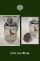 有鹿图案的饼干桶