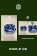 Bing og Grøndahl Alfabet Platte Frankfurt.  Designet i 1933-1934 af Ove Larsen