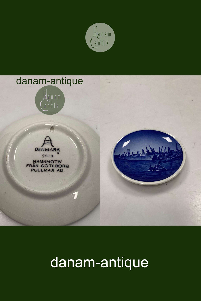 Royal Copenhagen 2010 Plaquette Port motif from Goteborg Pullmax AB