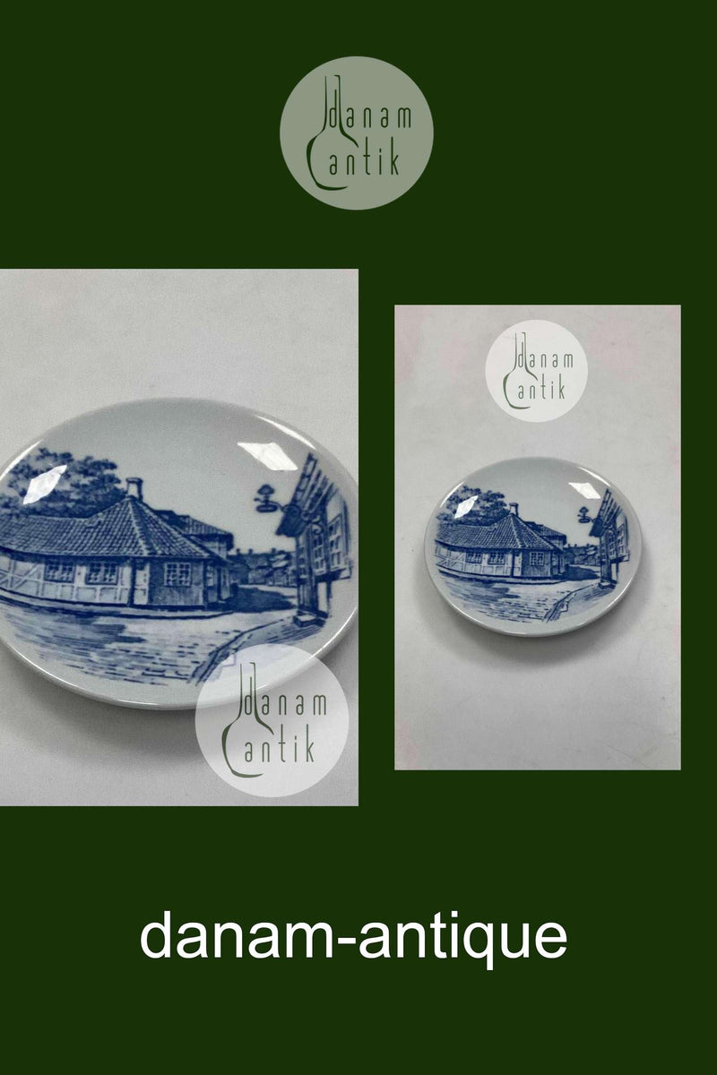 Royal Copenhagen 2010 SAS Plaque No 3