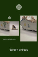 Royal Copenhagen Figur af siddende Dreng og Pige No 4670