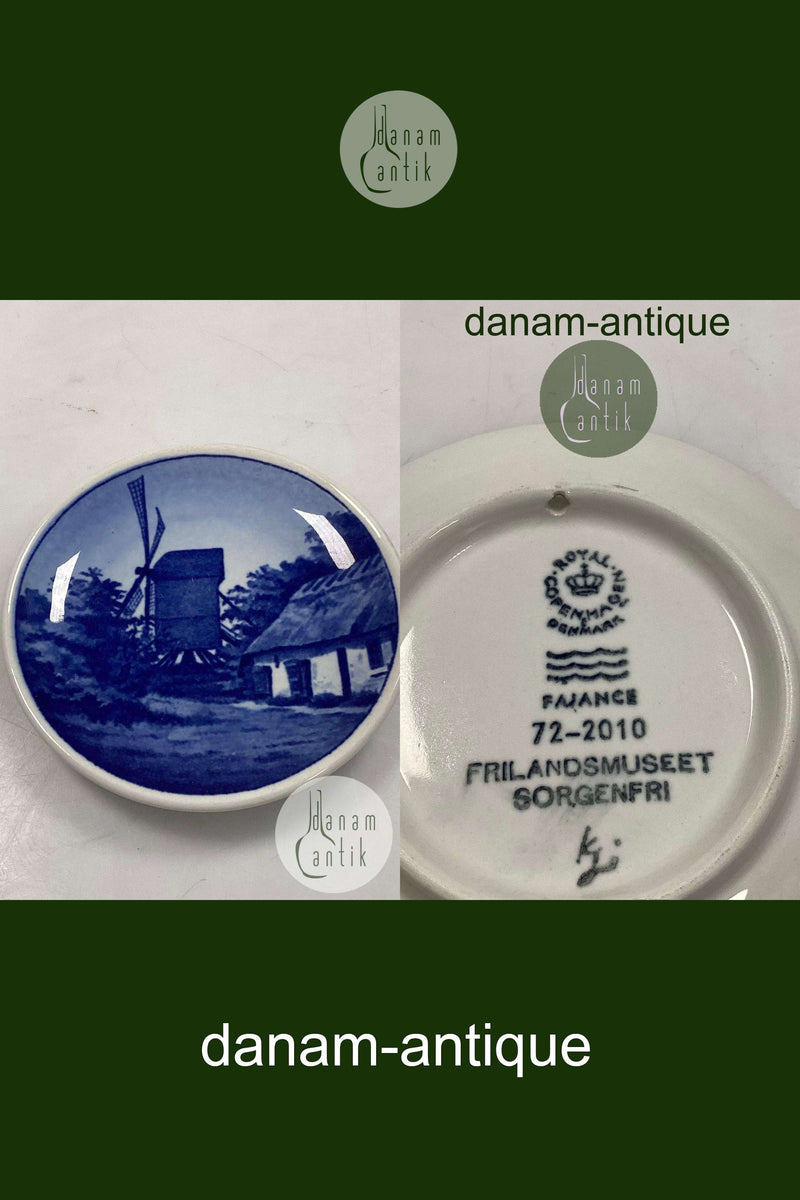 Royal Copenhagen 2010 Plaquette No 72 Frilandsmuseet, Sogenfri