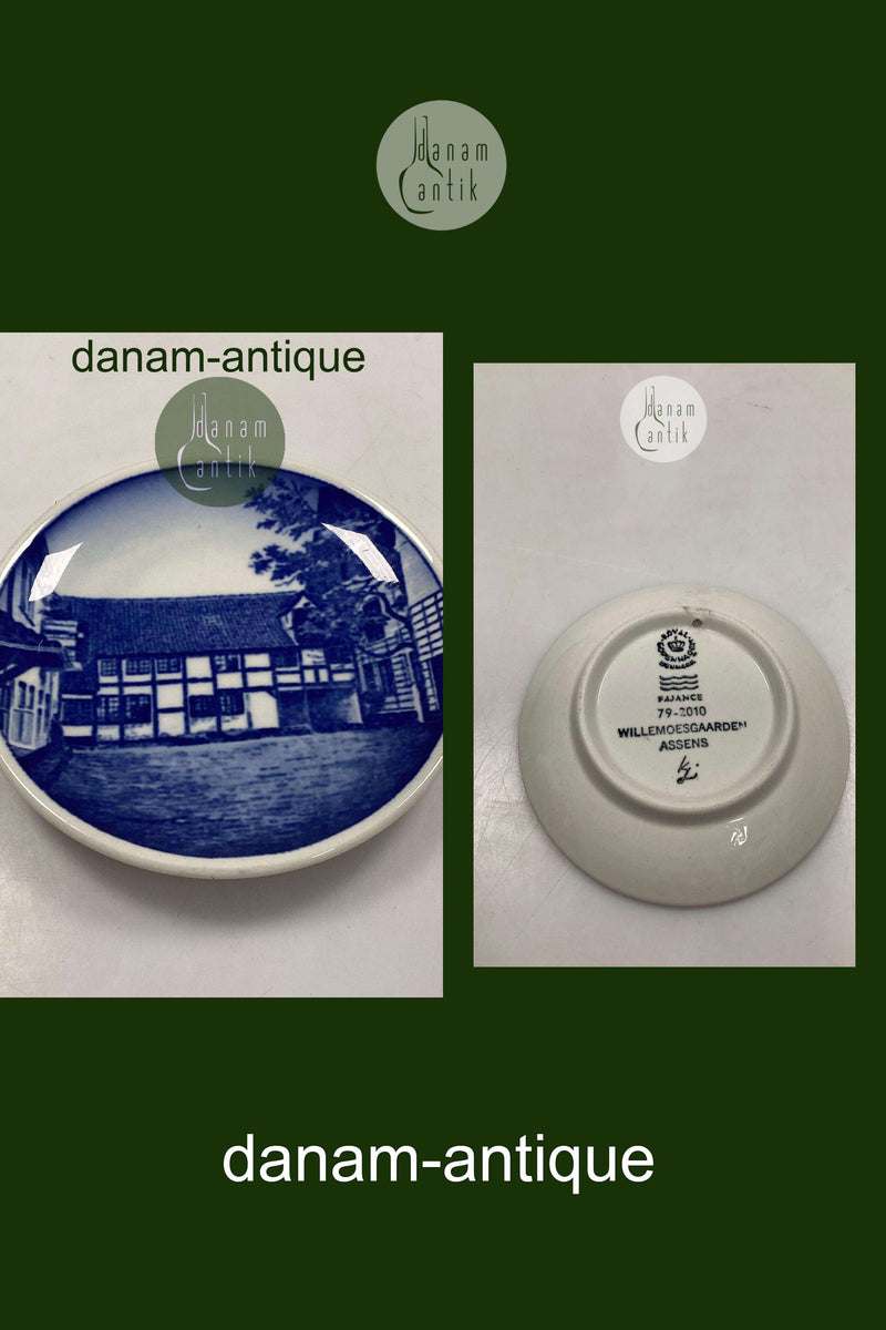 Royal Copenhagen 2010 Plaquette No 79 Willemoesgaarde, Assens