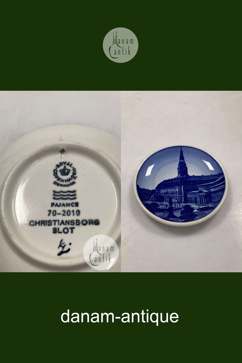 Royal Copenhagen 2010 Plaque No 70 Christiansborg Castle