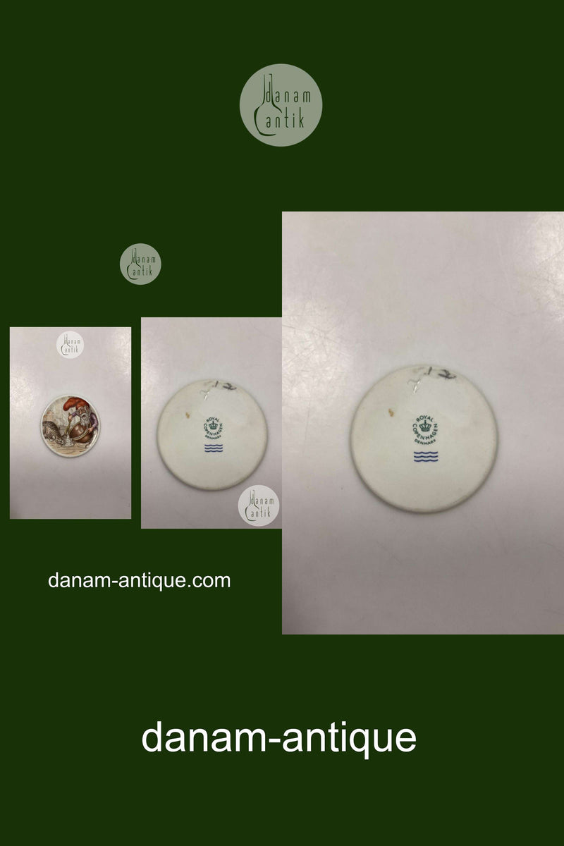 Royal Copenhagen Nisse Julestel Plaquette No.5