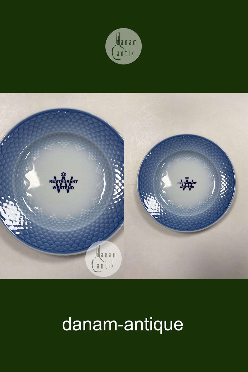 Bing og Grøndahl Blå Tone Hotel med logo Middagstallerken No. 716