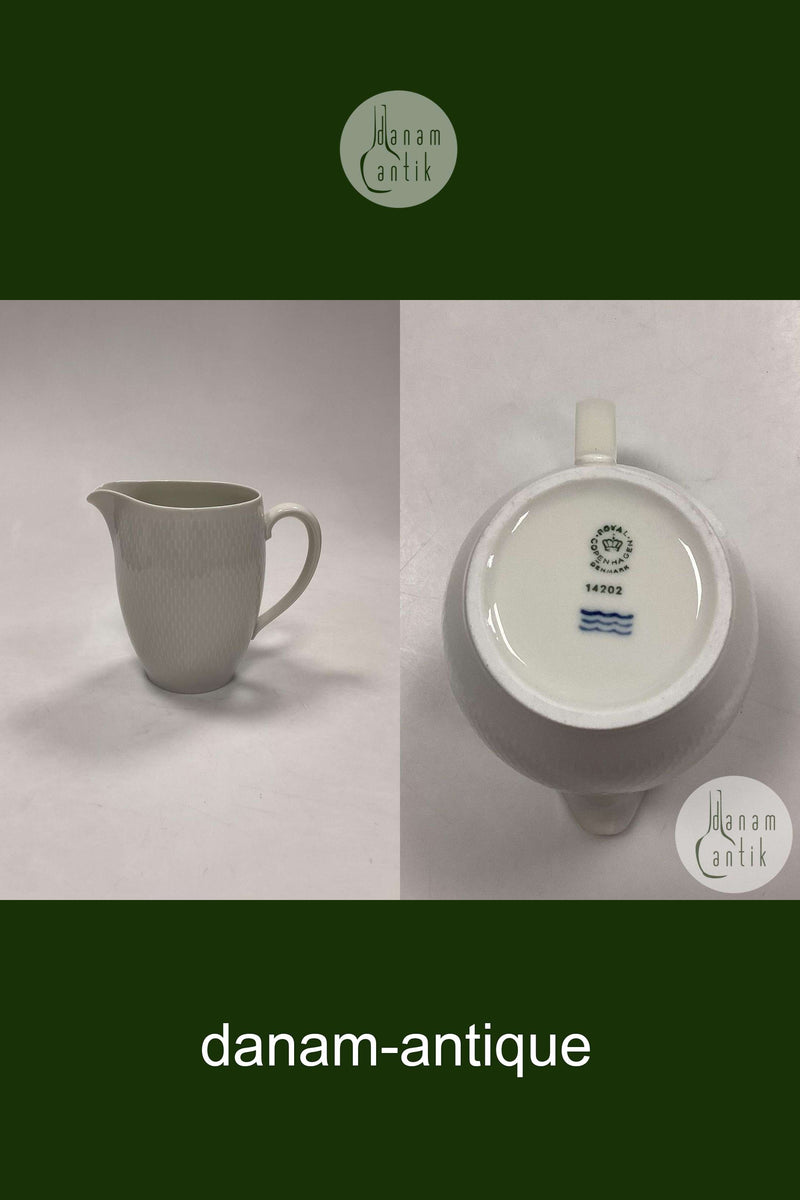 Royal Copenhagen Hvedekorn Mælkekande No. 14202