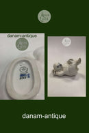 Royal Copenhagen Figur af isbjørneunge på ryggen No 537