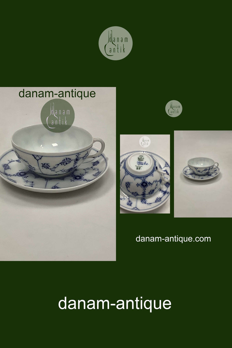 Royal Copenhagen Musselmalet Riflet Kaffekop med underkop no.88.