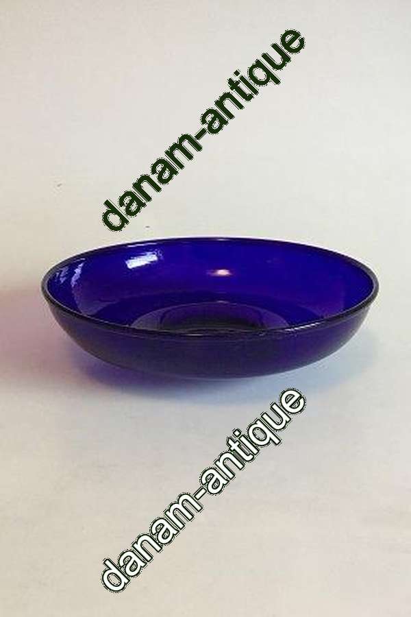 Lav skål af blåt glas