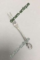 突破。镀银的叉子 哥本哈根的勺子-工厂