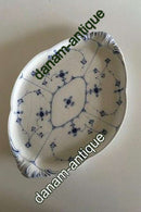 Royal Copenhagen Musselmalet Riflet Stor Sættebakke fra 1850-1870