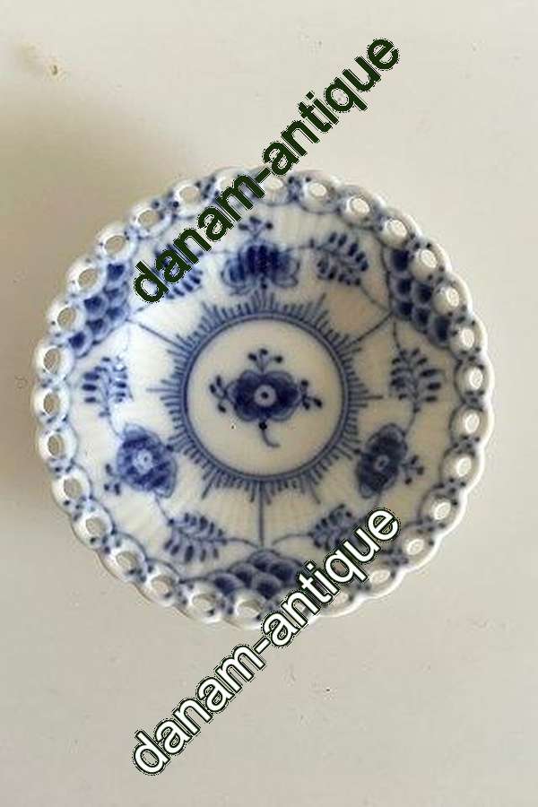 Royal Copenhagen Musselmalet Helblonde Askebæger No 1/1004