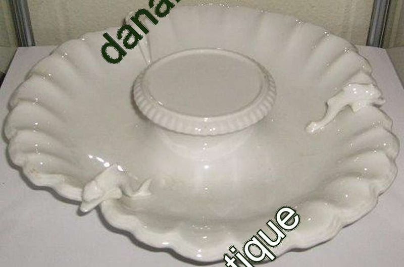 Bing Grondahl 1853-1870年的早期带海豚的服务碗