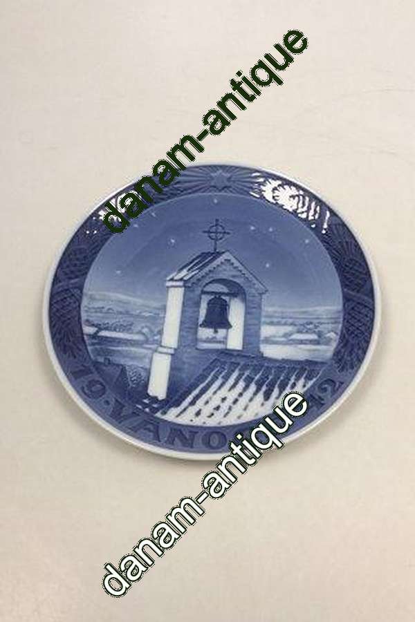 Royal Copenhagen Juleplatte fra 1942 med tjekkisk indskription "Vanoce"