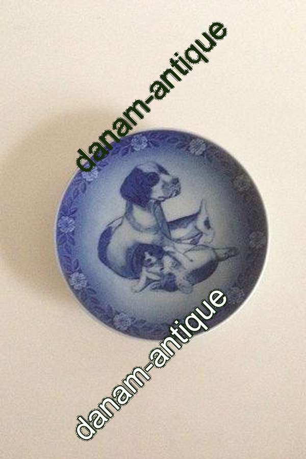 Royal Copenhagen Kgl Mors Days Platte fra 1986 hunde motiv