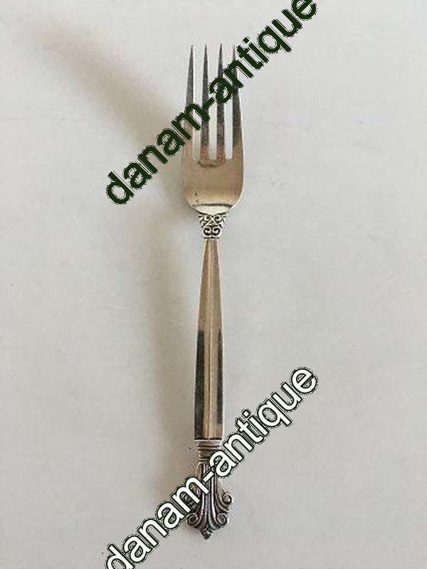 Georg Jensen Dronning Sterling Sølv Spisegaffel No 012