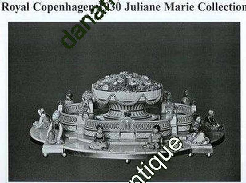 Royal Copenhagen 1930 Juliane Marie Collection bog