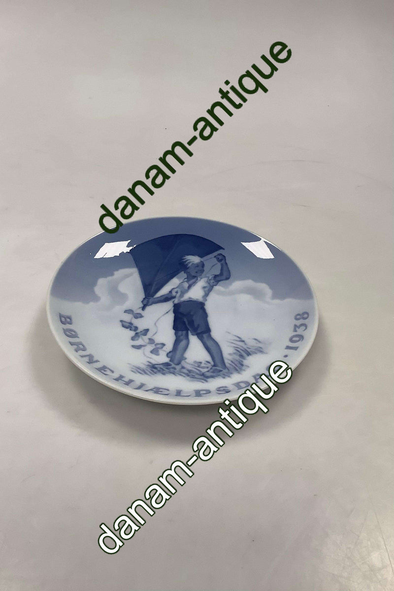 Royal Copenhagen Børnehjælpsdags Platte fra 1938