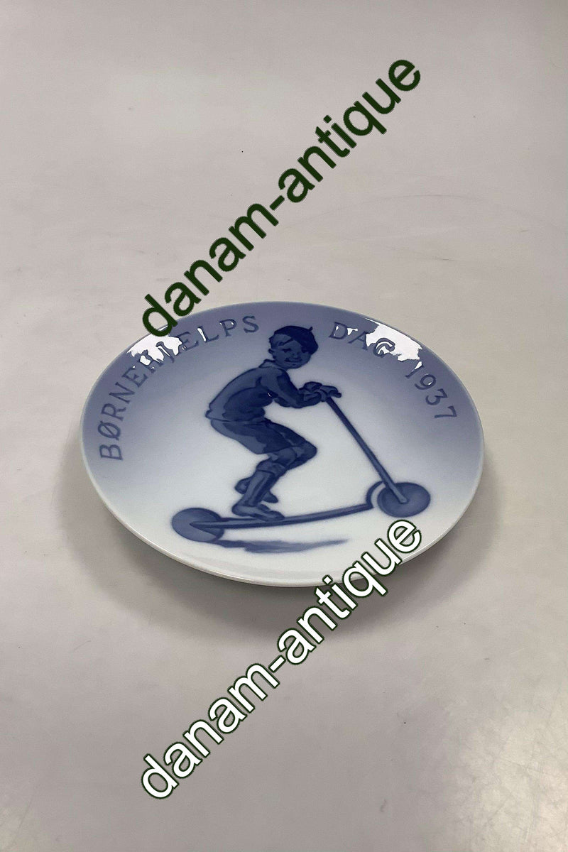 Royal Copenhagen Børnehjælpsdags Platte fra 1937