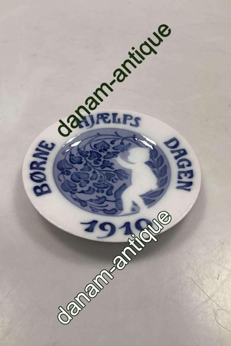 Royal Copenhagen Børnehjælpsdags Platte fra 1910