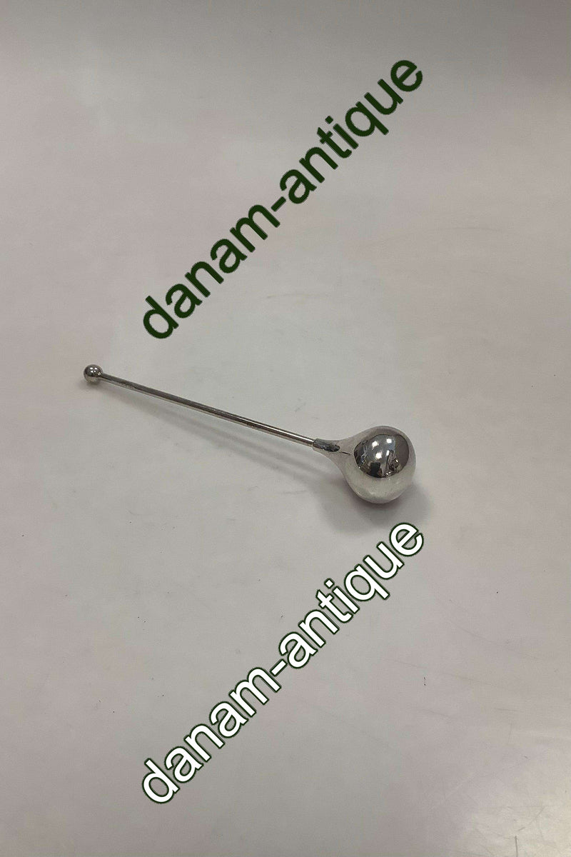 Køleæg i sølvplet af Piet Hein Dansk